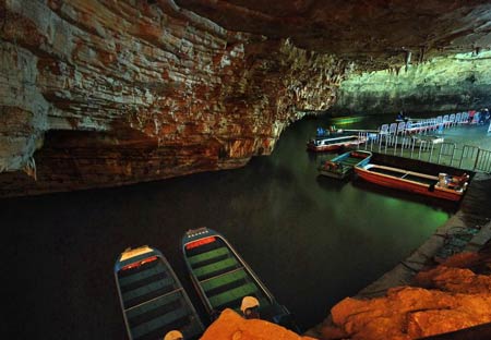 長沙出發(fā)到黃龍洞、張家界國家森林公園三日游