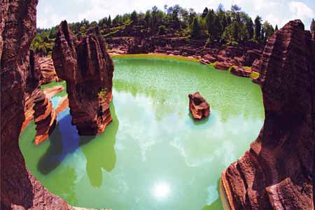 張家界、袁家界、天子山、紅石林、鳳凰古城四晚五日游